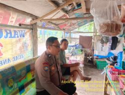 Aipda Agus Sukmana melaksanakan giat Sambang/ silaturahmi kamtibmas ke warga masyarakat.