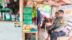 Bhabinkamtibmas Desa Sukamukti Aipda Agus Sukmana Laksanakan Silaturahmi Kamtibmas dan Dumas Keliling dalam Rangka BEYOND TRUST PRESISI. 