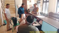 Aipda Ade Mulyana Bhabinkamtibmas Desa Cikaramas Tanjungmedar Polres Sumedang melaksanakan sambang/silatrahmi kamtibmas