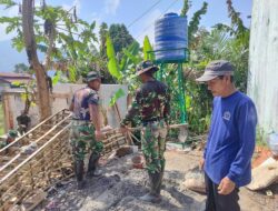 Ketika LPM Mekarmulya,Bapak Makmur Usia 61 Tahun Ikut Terlibat Langsung Pembangunan  MCK Dalam Kegiatan  TMMD ke -128