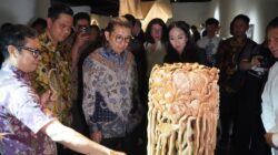 Buka Pameran TATAH, Menteri Kebudayaan Ajak Generasi Muda Lestarikan Ukir Jepara