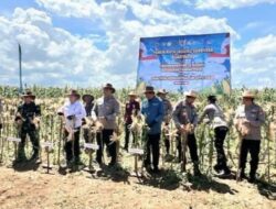Polres Tanah Bumbu Ikuti Panen Raya Jagung Serentak dan Launching SPPG Polri.