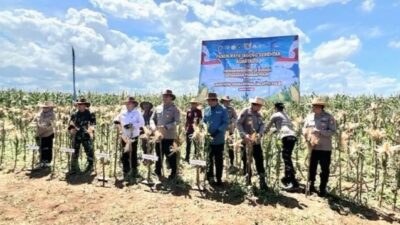 Polres Tanah Bumbu Ikuti Panen Raya Jagung Serentak dan Launching SPPG Polri.