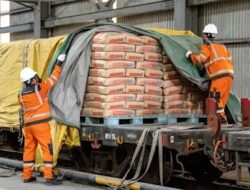Industri Semen Menunjukkan Geliat Pemulihan : Laba PT Solusi Bangun Indonesia Naik 111,3% 