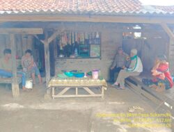 Aipda Agus Sukmana melaksanakan giat Sambang/ silaturahmi kamtibmas ke warga masyarakat