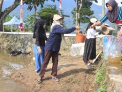 Neng Rahmawati (44 Tahun), Motivator Ibu-ibu Kampung Cidahu, Aktif Berperan Dukung Pembangunan dalam Giat TMMD ke-128 Kodim 0611/Garut   