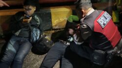 Pohon Tumbang di Jatinangor Timpa Lima Warga ,Polres Sumedang Lakukan Penanganan Cepat