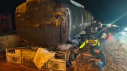 Truk Tangki  BBM Terbakar Di Ruas Tol Cisumdawu ,Tidak ada Korban Jiwa 