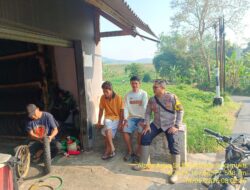 Aipda Agus Sukmana melaksanakan giat Sambang/ silaturahmi kamtibmas ke warga masyarakat.