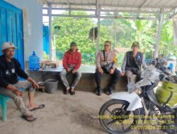 Aipda Agus Sukmana melaksanakan giat Sambang/ silaturahmi kamtibmas ke warga masyarakat.