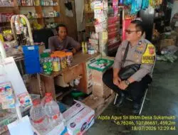 Aipda Agus Sukmana melaksanakan giat Sambang/ silaturahmi kamtibmas ke warga masyarakat