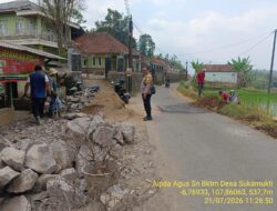 Bhabinkamtibmas Desa Sukamukti Aipda Agus Sukmana Laksanakan Silaturahmi Kamtibmas dan Dumas Keliling dalam Rangka BEYOND TRUST PRESISI.  