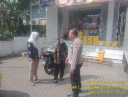Bripka Yuyun Yuwana melaksanakan sambang/silatrahmi Kamtibmas dan dumas keliling dalam rangka BEYOND TRUST PRESISI