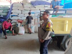 Aipda Agus Sukmana melaksanakan giat Sambang/ silaturahmi kamtibmas ke warga masyarakat