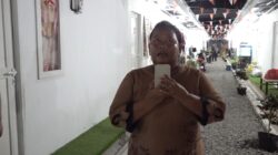 Puluhan Tahun Tinggal di Pinggir Rel, Suryani Terharu Kini Punya Hunian Layak Berkat Prabowo
