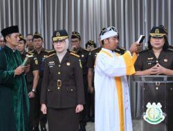 Kajati Jabar Lantik 15 Pejabat Baru, Tekankan Integritas dan Pengabdian