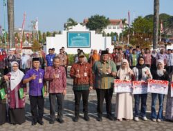 830 Mahasiswa Jepara Terima Kartu Sarjana, Bupati Mas Wiwit: Pendidikan Tinggi Harus Bisa Diakses Semua Anak Bangsa