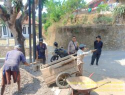 Bhabinkamtibmas Desa Sukamukti Aipda Agus Sukmana Laksanakan Silaturahmi Kamtibmas dan Dumas Keliling dalam Rangka BEYOND TRUST PRESISI.