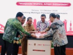Bupati Tanah Bumbu Dukung Banua Waspada Scam Perkuat Perlindungan Warga dari Penipuan Keuangan.