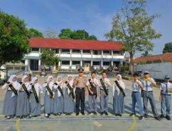 Polisi Peduli Pendidikan, Kasi Humas Polres Sumedang Ajak Pelajar SMK Muhammadiyah 1 Jadi Generasi Disiplin dan Cerdas Digital