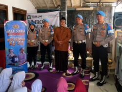 Propam Polres Sumedang Salurkan Bantuan Sembako kepada 25 Peserta Didik TPQ Darul Alfaaz